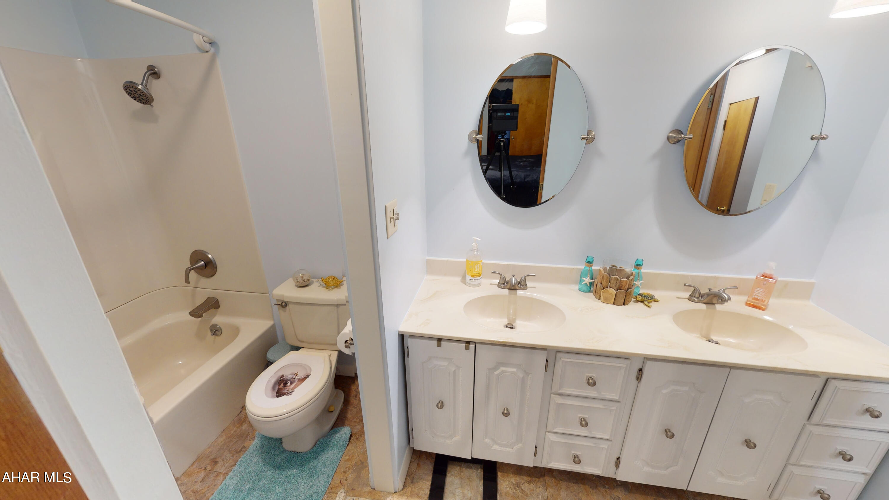 Foot of Ten - Residential