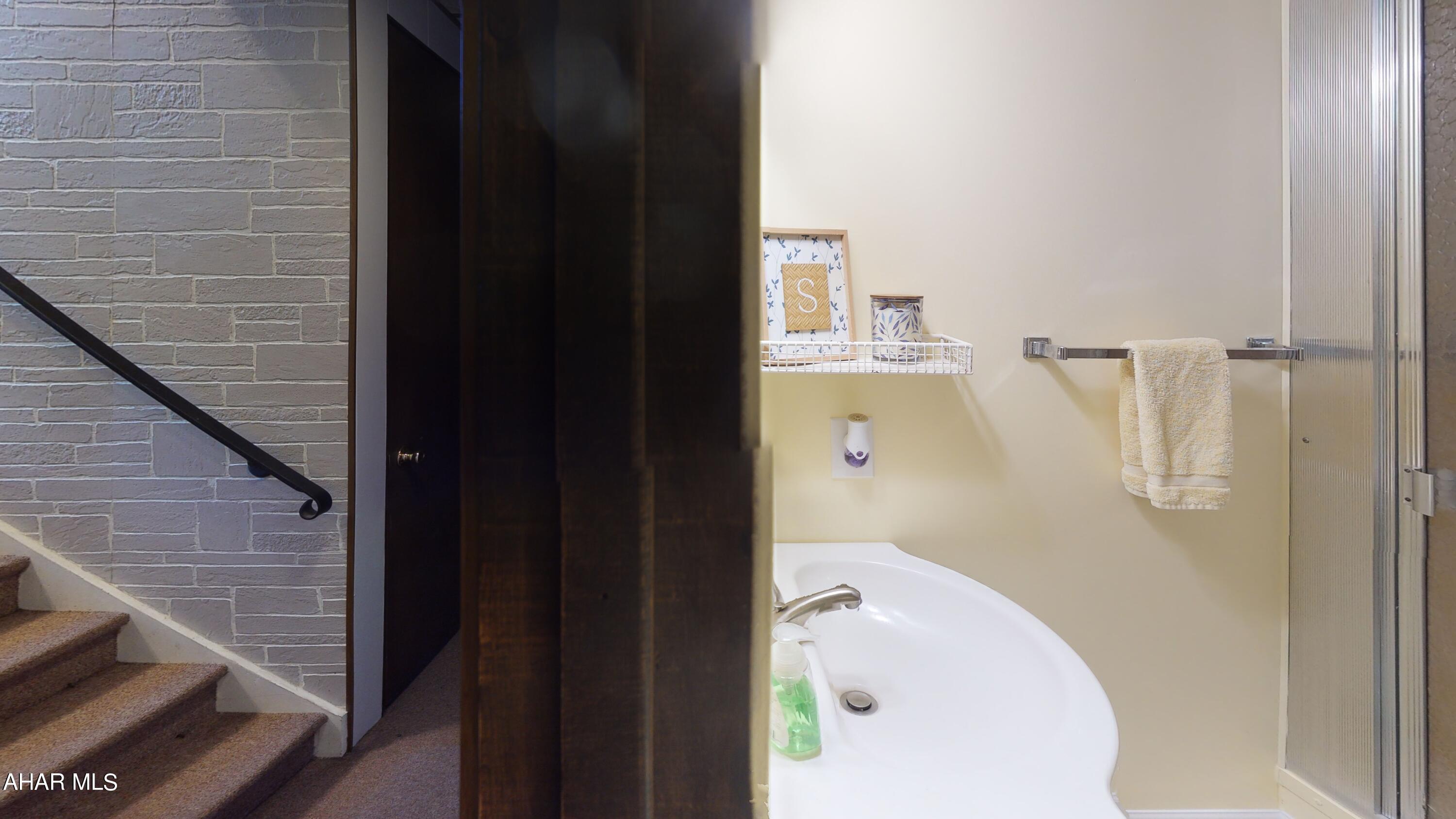 Foot of Ten - Residential