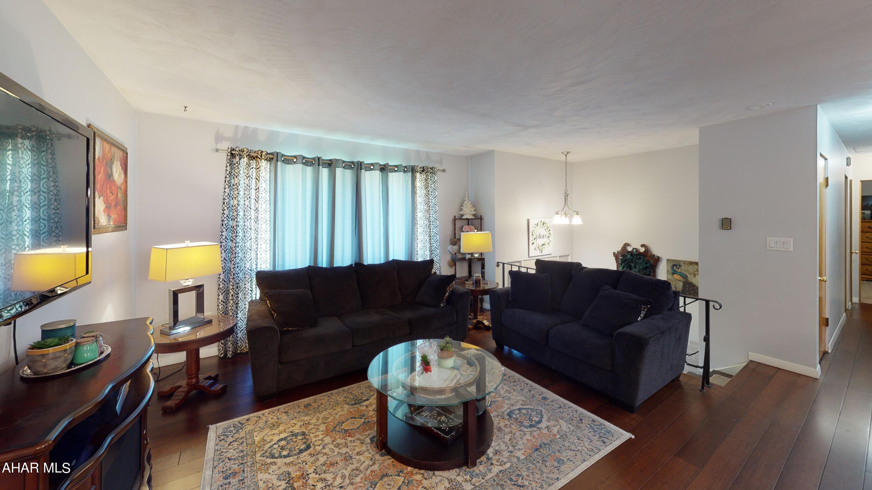 Foot of Ten - Residential