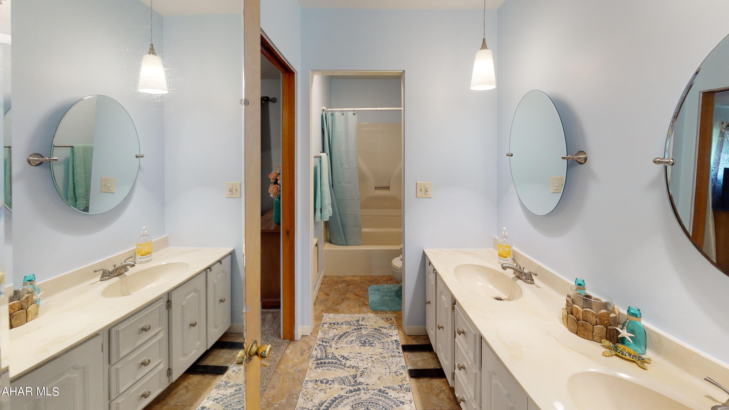 Foot of Ten - Residential