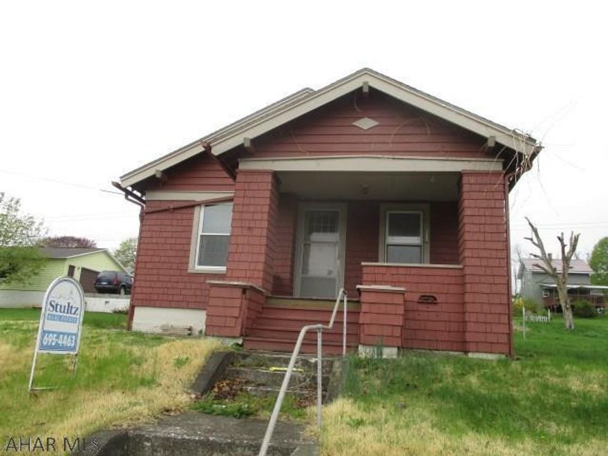 Completely remodeled, ranch home in Williamsburg! New kitchen, bath, paint, flooring and new furnace. Move in ready! This property is agent owned.