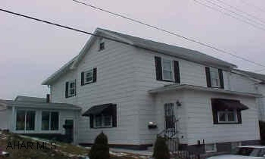 Immaculate home from top to bottom.  Beautiful kitchen with solid surface counters, totally updated.  Florida room.