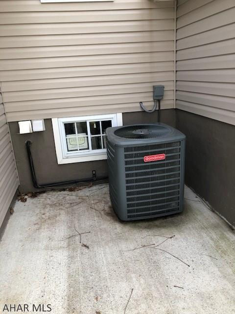 Unknown - Residential Lease