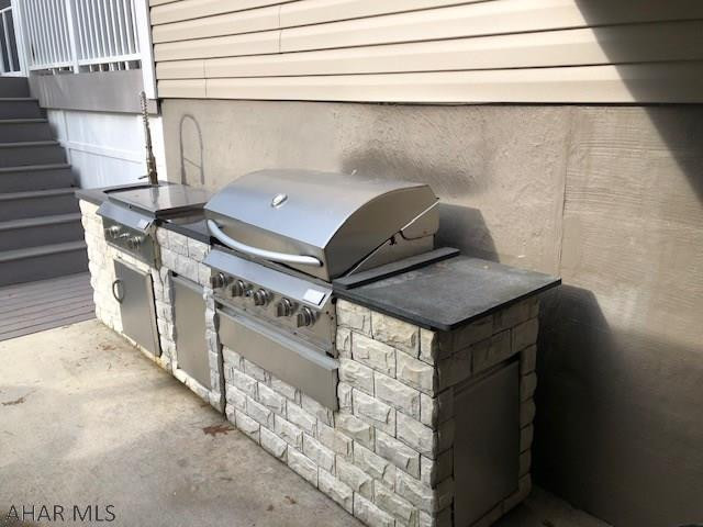 Unknown - Residential Lease