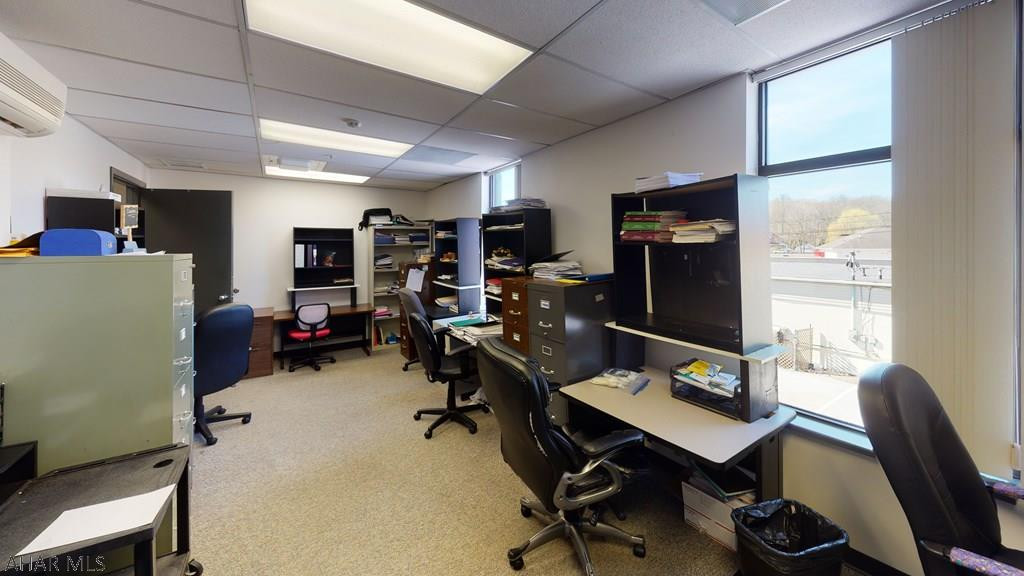 Eldorado - Commercial Lease