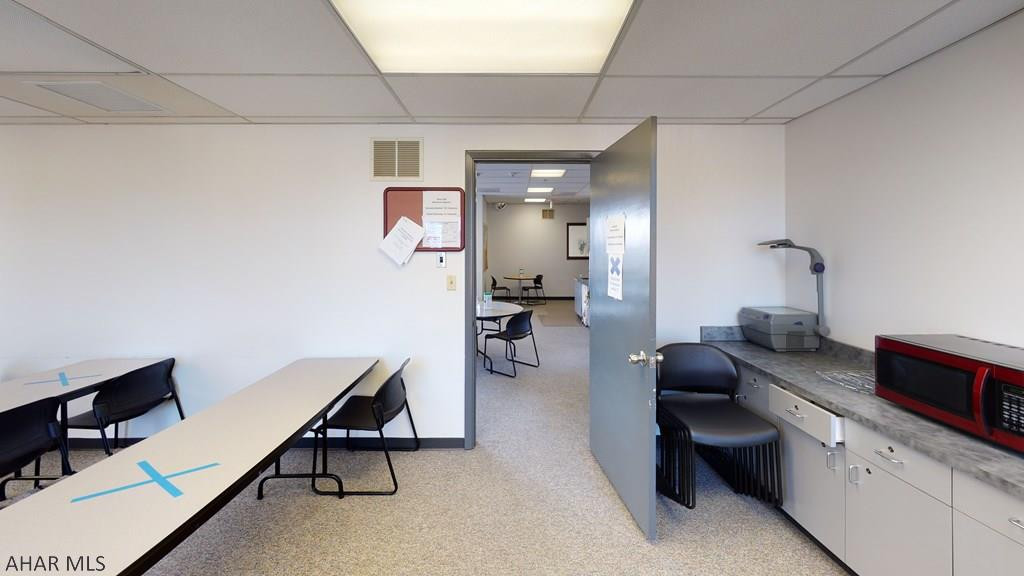 Eldorado - Commercial Lease