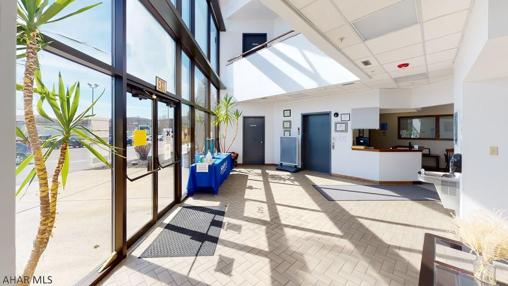 Eldorado - Commercial Lease