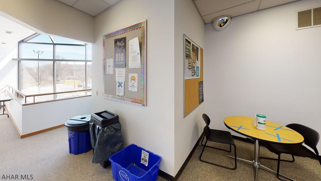 Eldorado - Commercial Lease