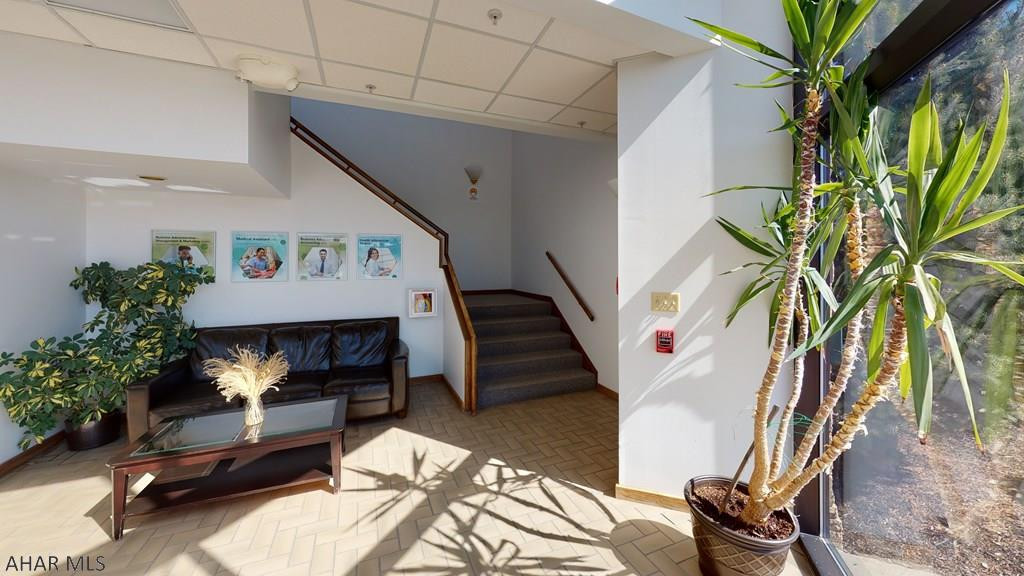 Eldorado - Commercial Lease