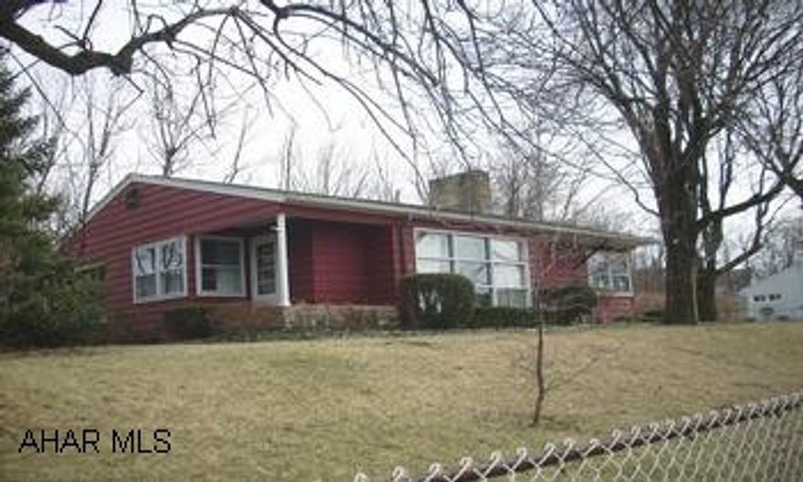 ONE STORY FRAM RANCH VERY NICE 2 BEDROOM RANCHER INGREAT LOCATION.  NICE SIZE ROOMS.  UPDATED KITCHEN AND BATH.  SELLER WILL WORK WITH BUYER ON REPAIR TO BASEMENT WALL.  DAVID MASONE HAS 1ST RIGHT OF REFUSAL.  ELECTRICAL AMPS TO BE EVALUATED.