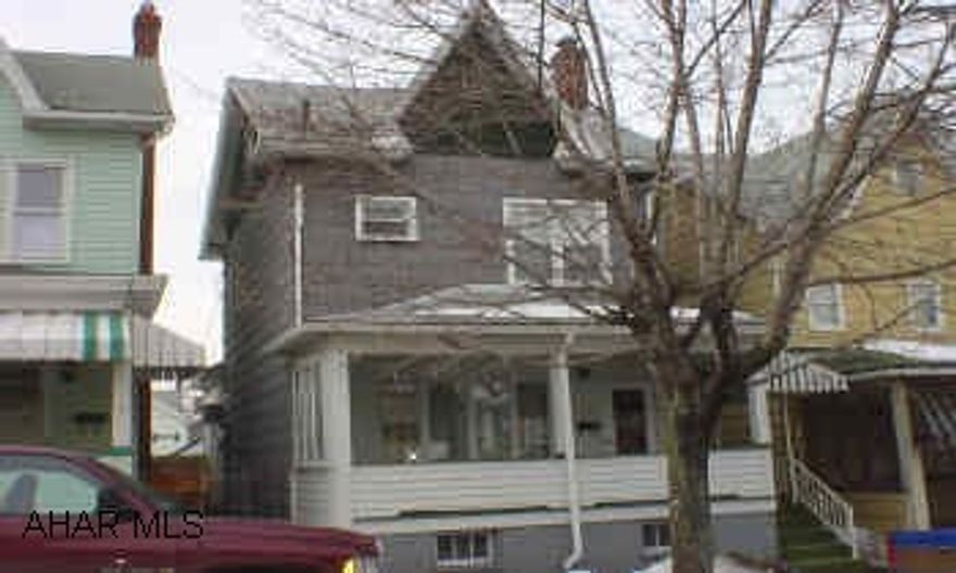 VERY WELL KEPT 2-STORY, NEWER ROOF, FURNACE, KITCHEN (EAT-IN) WITH NEWER CABINETS, DINING ROOM, LIVING ROOM, 2 BEDROOMS, FULL BATHROOM (REMODELED), ATTIC (COULD BE 4TH BEDROOM). VERY NICE 2-STORY, NICELY DECORATED, SUPER CLEAN, PRETTY MUCH MAINTENANCE-FREE, NEWER ROOF AND SHEETING, NEWER FURNACE, UPDATED WIRING, OFF-STREET PARKING AND A DETACHED 1-CAR GARAGE.  MOVE-IN AND MAKE IT HOME, SLIDING DOOR, VERY NICE COVERED PATIO.