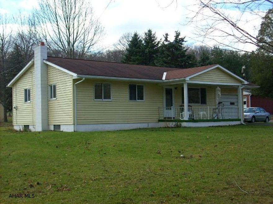 Great location in Bellwood School District! 3 bedroom ranch on over an acre of ground. Lots of potential!