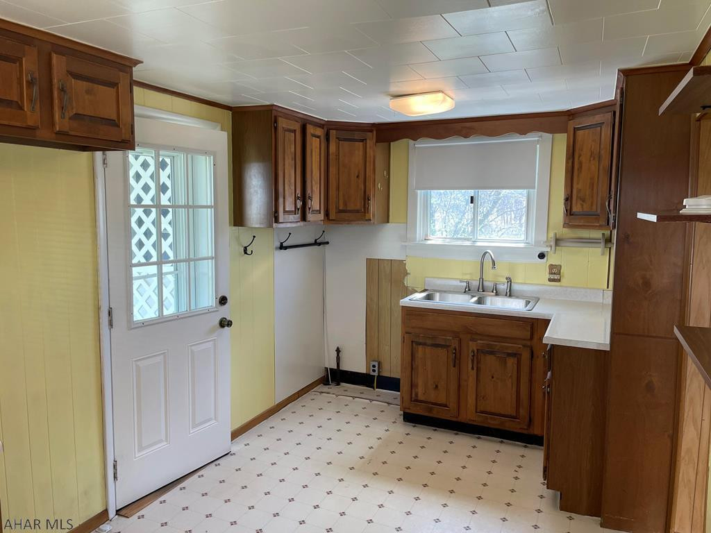 Juniata - Residential