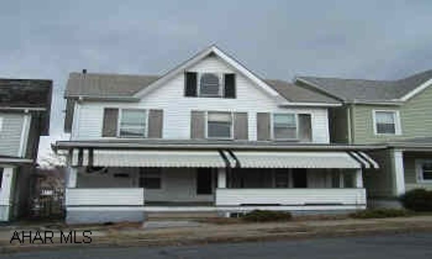 VINYL 2-1/2 STORY, NEW FLOORING THROUGHOUT, LOTS OF STORAGE, LARGE ROOMS, NEW BATH, COULD HAVE OFF STREET PARKING.  READY TO MOVE IN. VINYL 2-1/2 STORY, NEW FLOORING THROUGHOUT, LOTS OF STORAGE, LARGE ROOMS, NEW BATH, COULD HAVE OFF STREET PARKING.  READY TO MOVE IN.  BUILT IN CHINA CABINETS.  OWNER WILL ENTERTAIN CLOSING COST ASSISTANCE TO ELIGIBLE BUYERS.