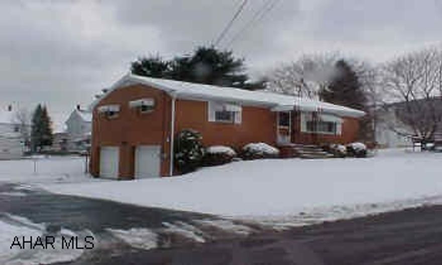 Nice 2-3 BR brick ranch on huge level lot. Good condition!!  Nice brick home on large flat lot, fenced yard, screened porch, macadam driveway, new roof, windows, hardwood, central air and more.