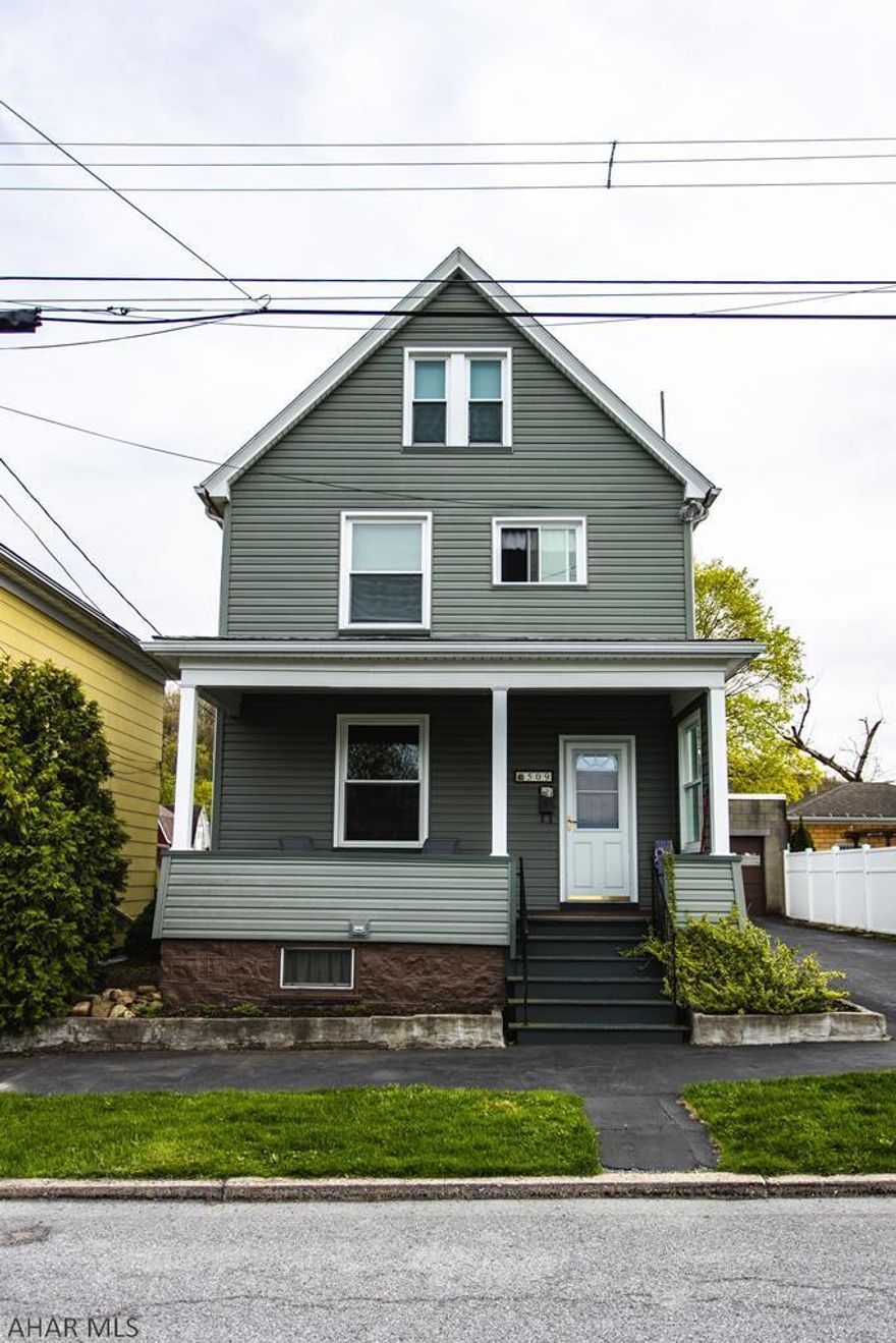 Beautiful, clean 3 bedroom 1 bath house in a great neighborhood. Nice kitchen. Hardwood floors. Off street parking with 1 car garage. Front porch. Backyard with covered patio that is a great place to enjoy with family and friends.