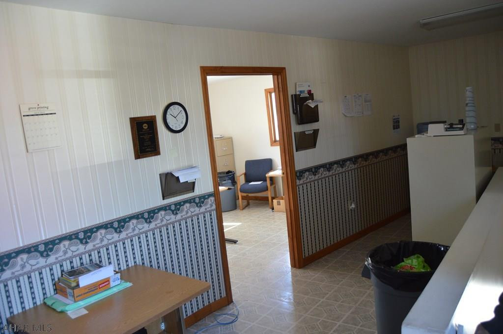 Unknown - Commercial Sale