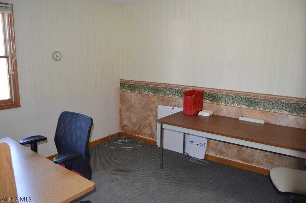 Unknown - Commercial Sale