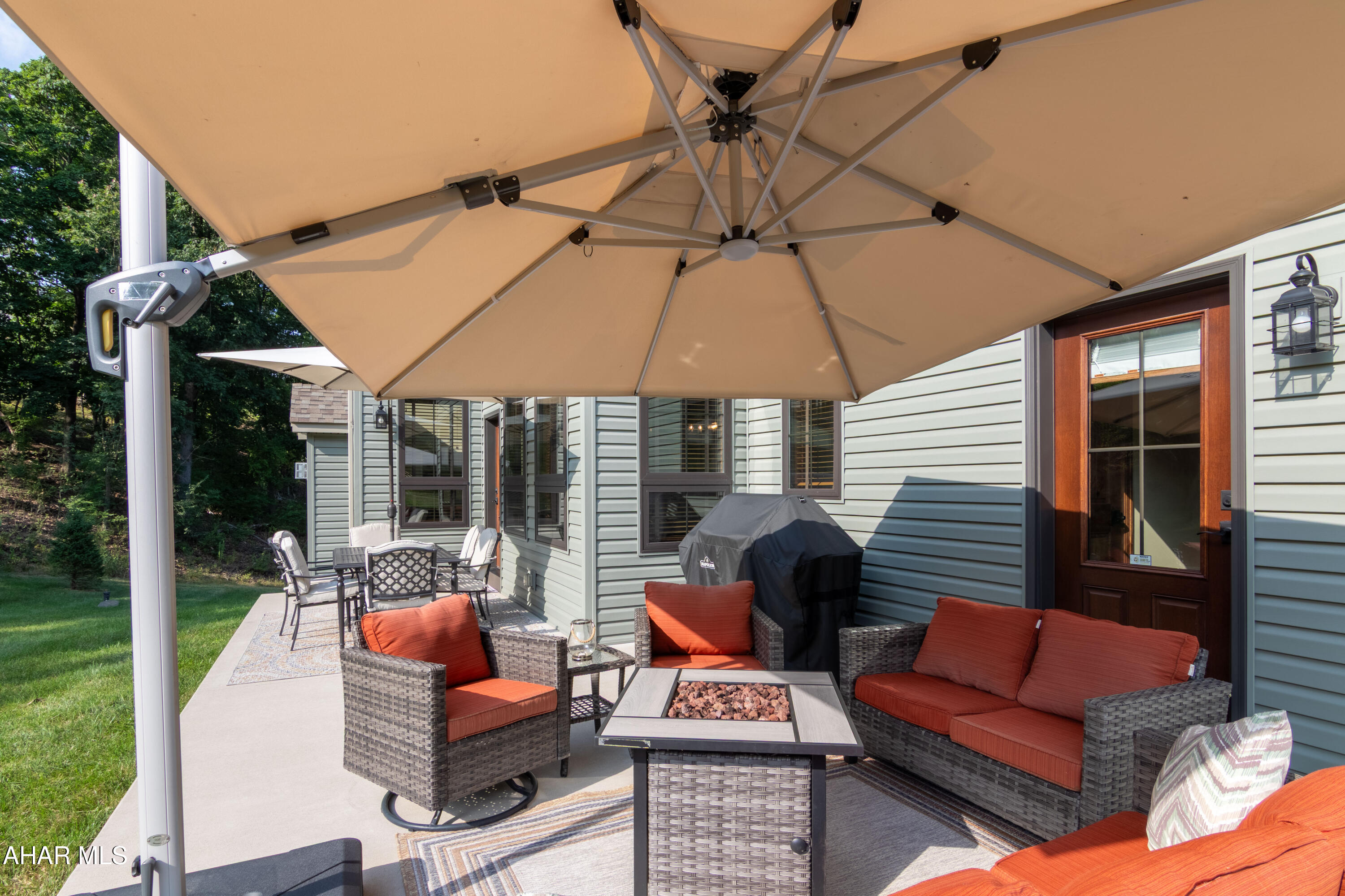 Fox Hollow - Residential