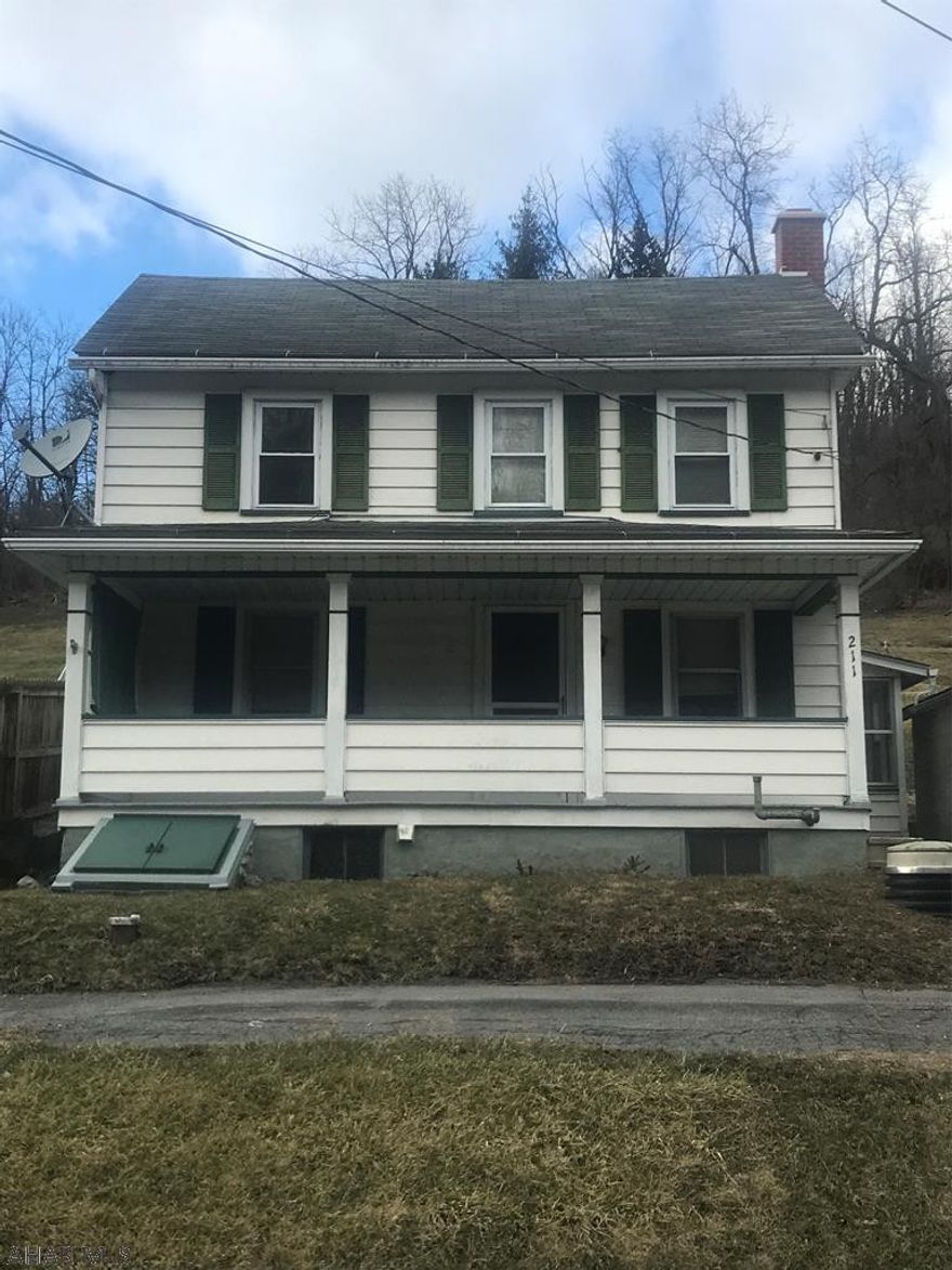 Very affordable, cozy, 3 bedroom, 1 bathroom house. NEW carpet. NEW fresh paint.  Beautiful hardwood flooring. Garage with extra off street parking. This house is a turn-key property...move in ready!