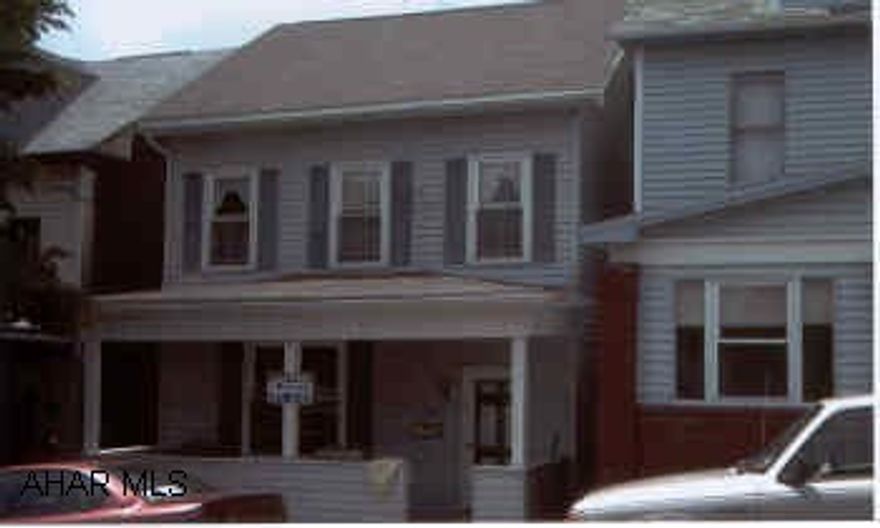 Nice 3 story to move right in, very large kitchen with laundry room. Move right in 3 BR, possible 4th in attic.