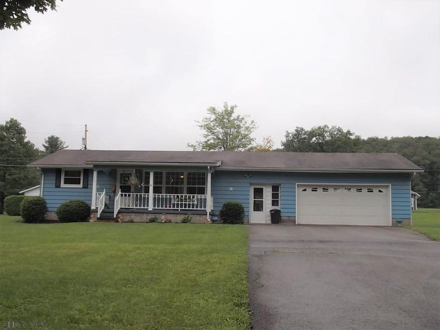 Move right in. Level lot, remodeled family room in basement. Covered patio, new Pex plumbing, 2 car garage. Shed is not included.