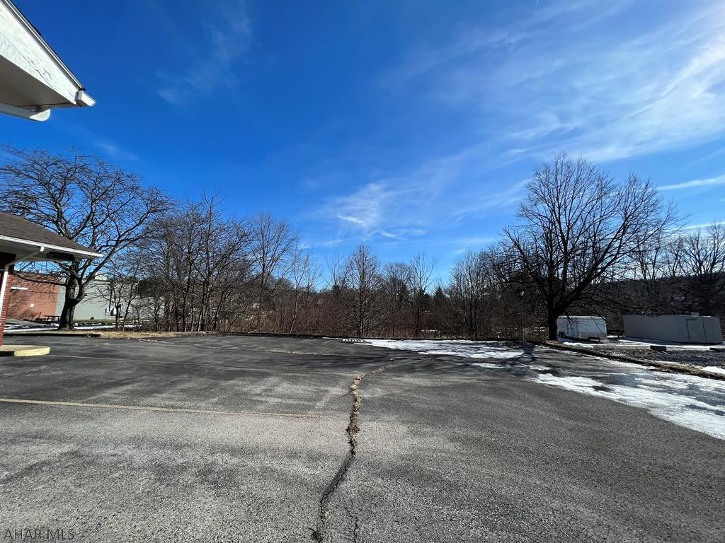 Eldorado - Commercial Sale