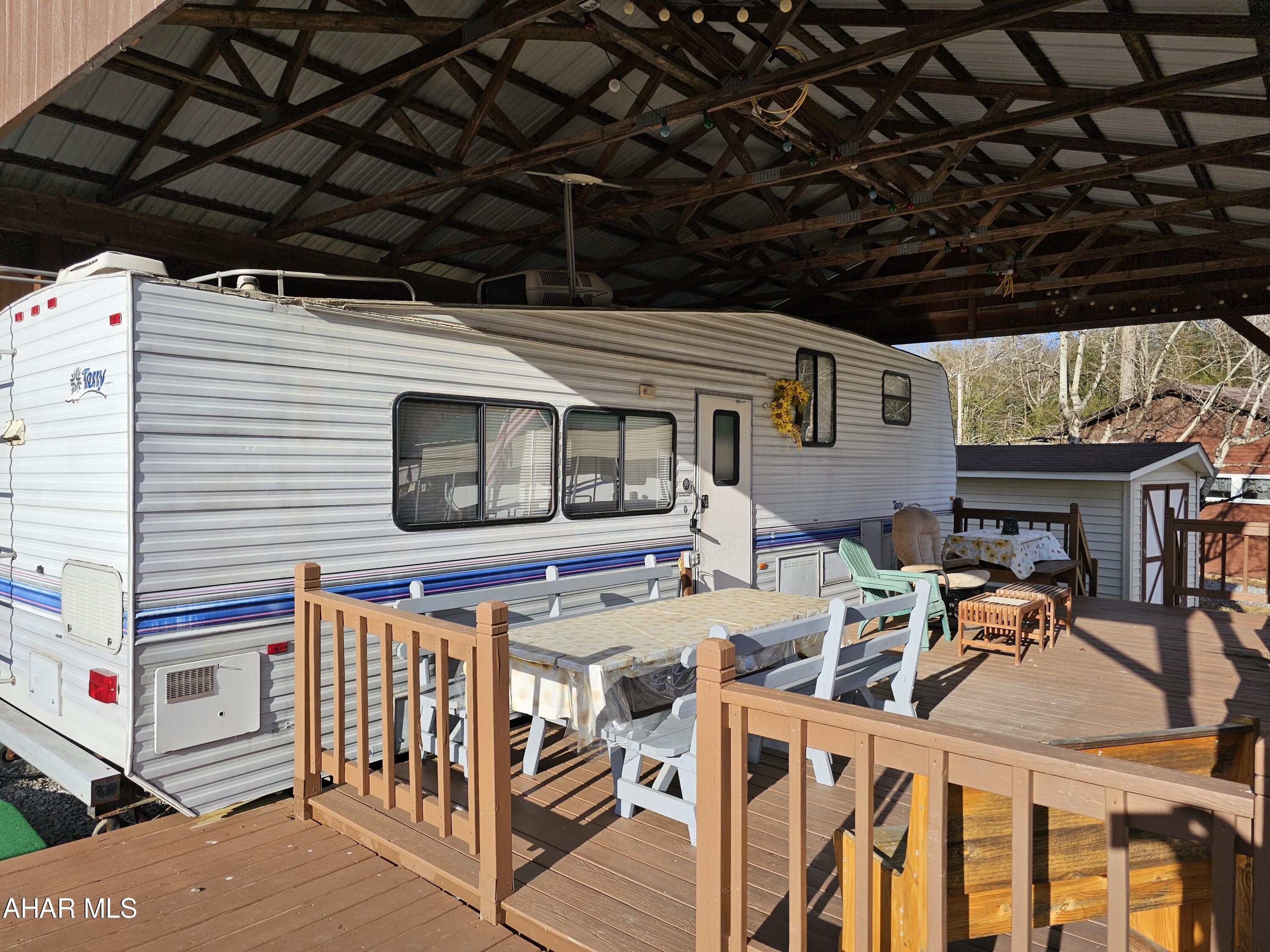 Glendale Yearound - Residential