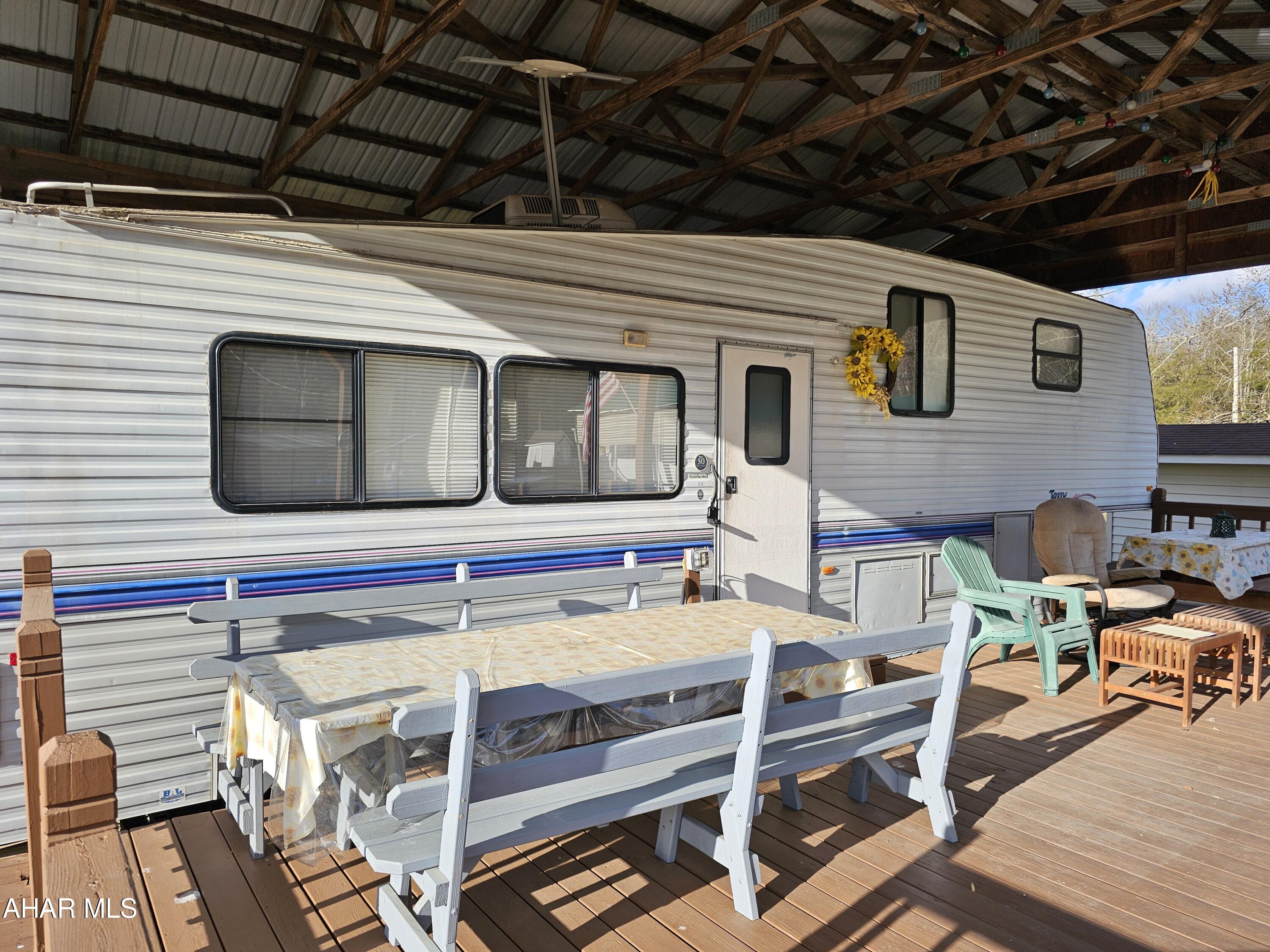 Glendale Yearound - Residential