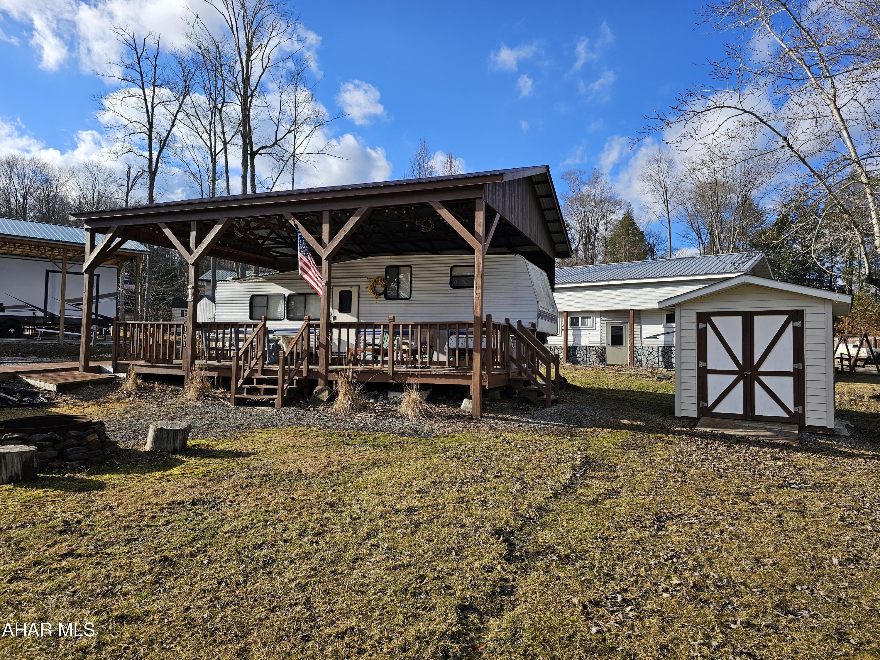 Glendale Yearound - Residential