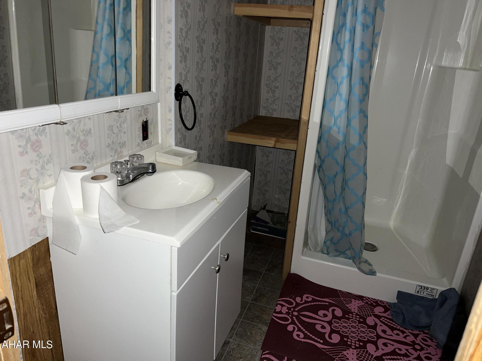 Glendale Yearound - Residential