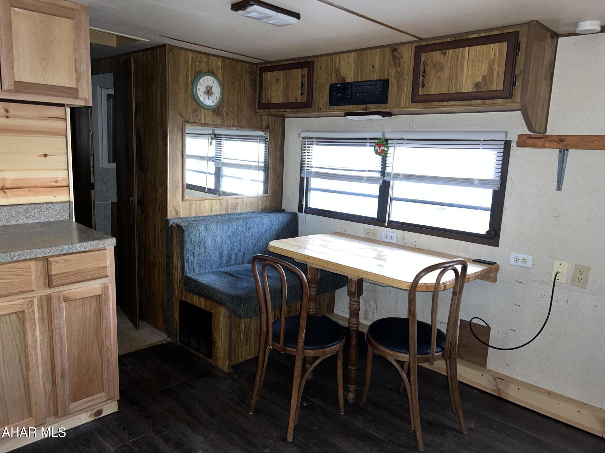 Glendale Yearound - Residential