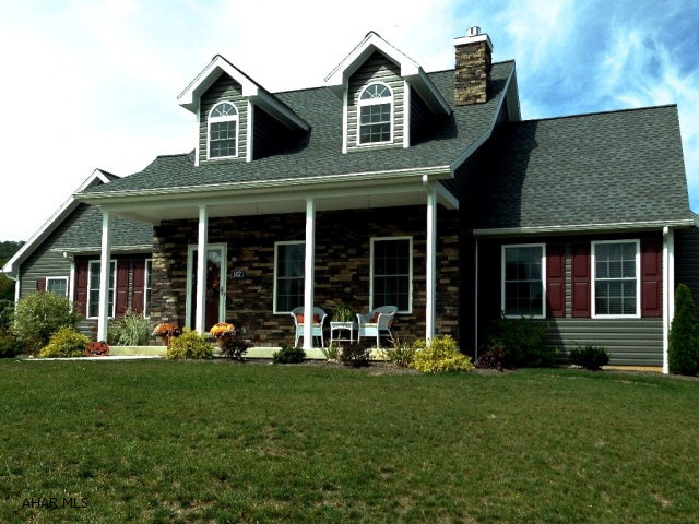 Hawthorne Manor - Residential