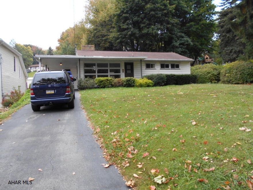This home has huge bedrooms. Larger than it looks. Huge living room with gas fireplace,and a breakfast nook that could be first floor laundry. Hardwood floors under the carpets in the living room and dining room. This property is close to I99 and Pleasant valley blvd.