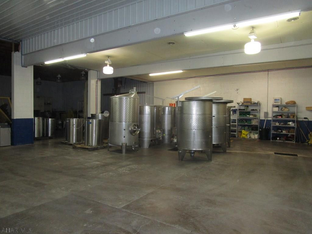 Unknown - Commercial Sale