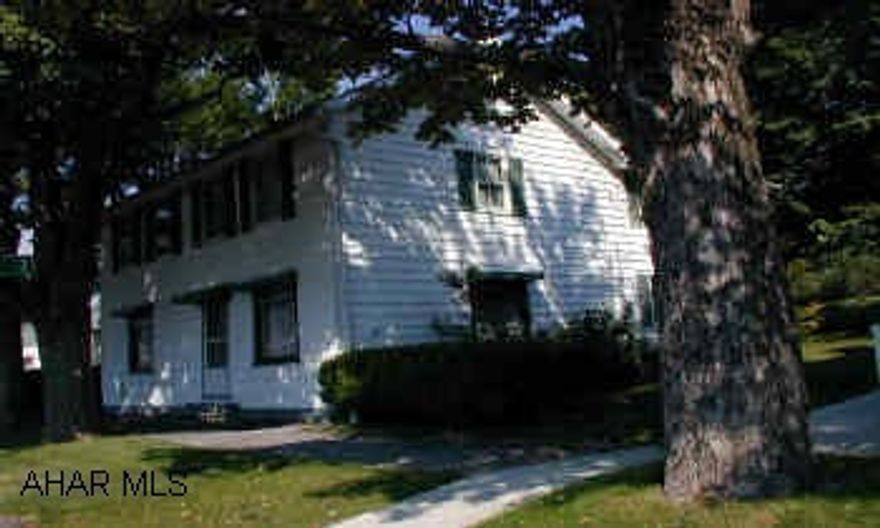 4 + Bdrm - 2 full Bath, walk up attic, large lot, off street parking, newer mechanics 4 + Bdrm - 2 full Bath, walk up attic, large lot, off street parking, newer mechanics