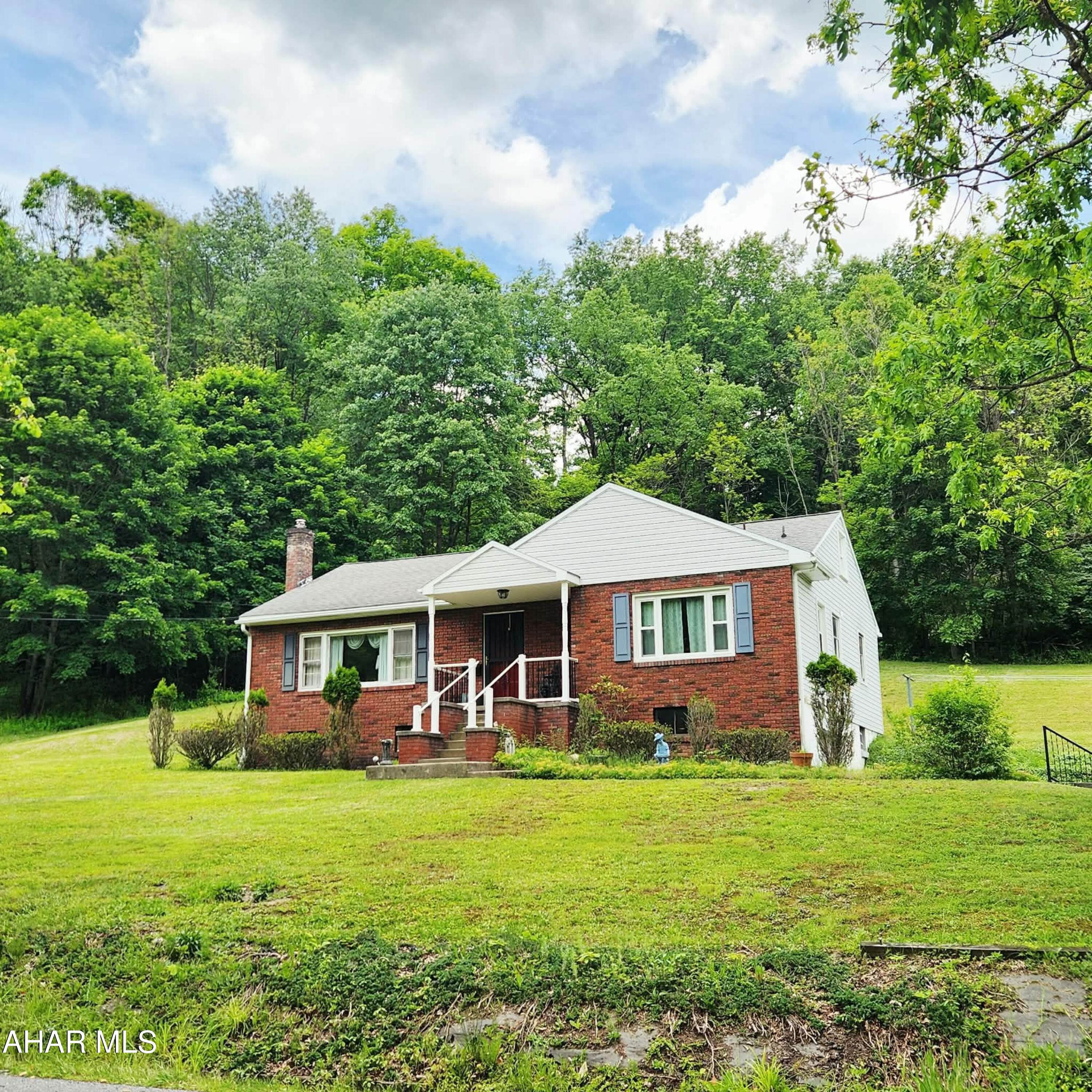 Maple Hollow - Residential