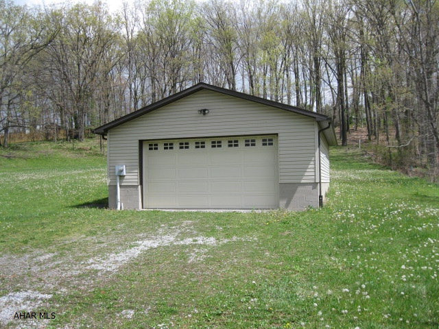 Pleasant Valley - Land