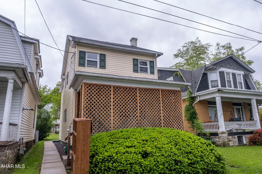 Check out this move-in ready 3-bedroom, 1-bath 2-story home in the heart of Altoona, PA. This home offers the perfect blend of charm, convenience, and value. It features an eat-in kitchen with large dining room and living room on the first floor with laminate flooring throughout. The second floor has 3 bedrooms and a full bathroom. The home has a private covered front porch and a private covered back porch as well, perfect for relaxing with your morning coffee or entertaining guests. Whether you're a first-time buyer, an investor searching for the perfect rental, or looking for an affordable home with close proximity to the Knickerbocker Tavern, Parlor Doughnut shop, Baker Elementary, Mansion Park stadium, Centennial baseball field, and much more! Move on in & make this property your new home.