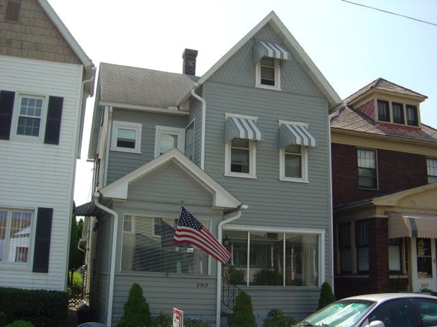 Move In Condition - 3/4 Bedrooms, 2 Baths, Living Room With FP - Columbia Park Area.