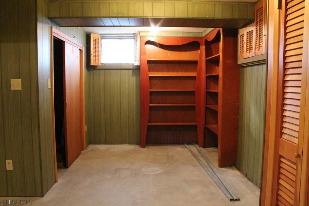 Meadowbrook - Residential