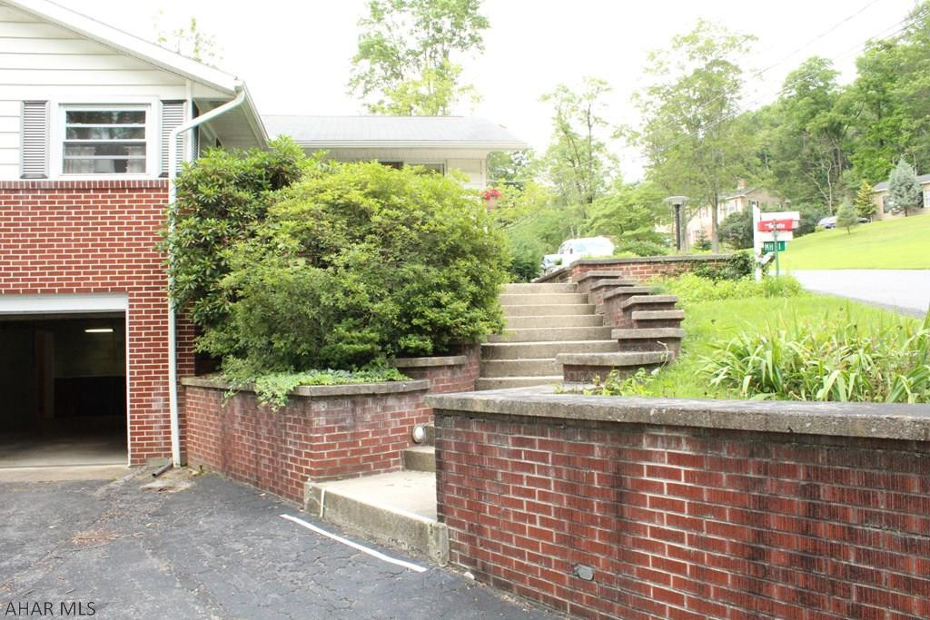 Meadowbrook - Residential