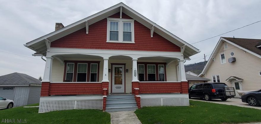 This charming craftsman style home is a must see!  Beautiful wood accents throughout.  One of a kind arches.  Conveniently located within walking distance of historic downtown Bedford.