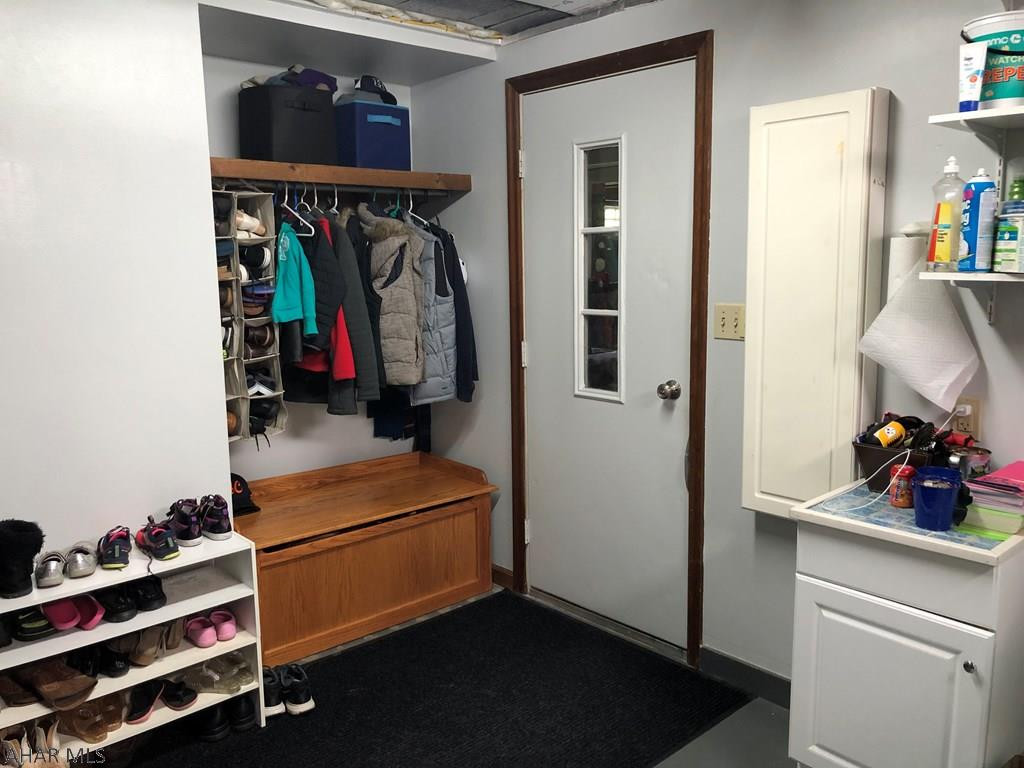 Rolling Hills - Residential