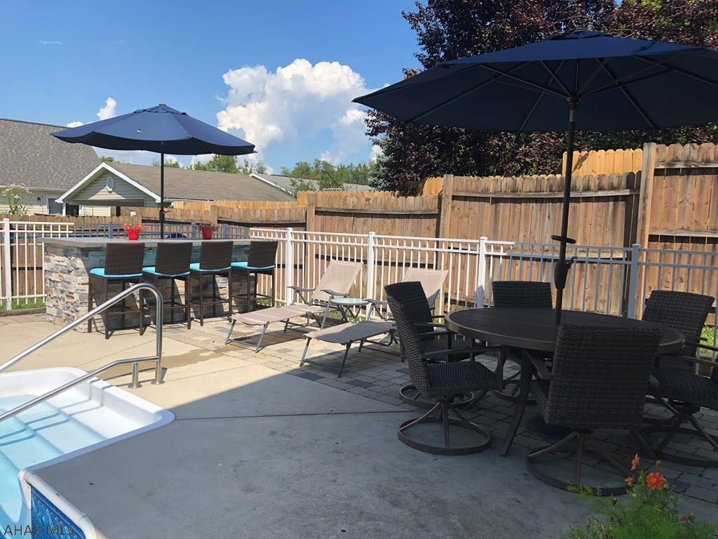 Rolling Hills - Residential