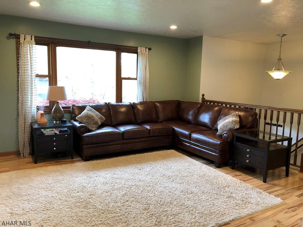 Rolling Hills - Residential