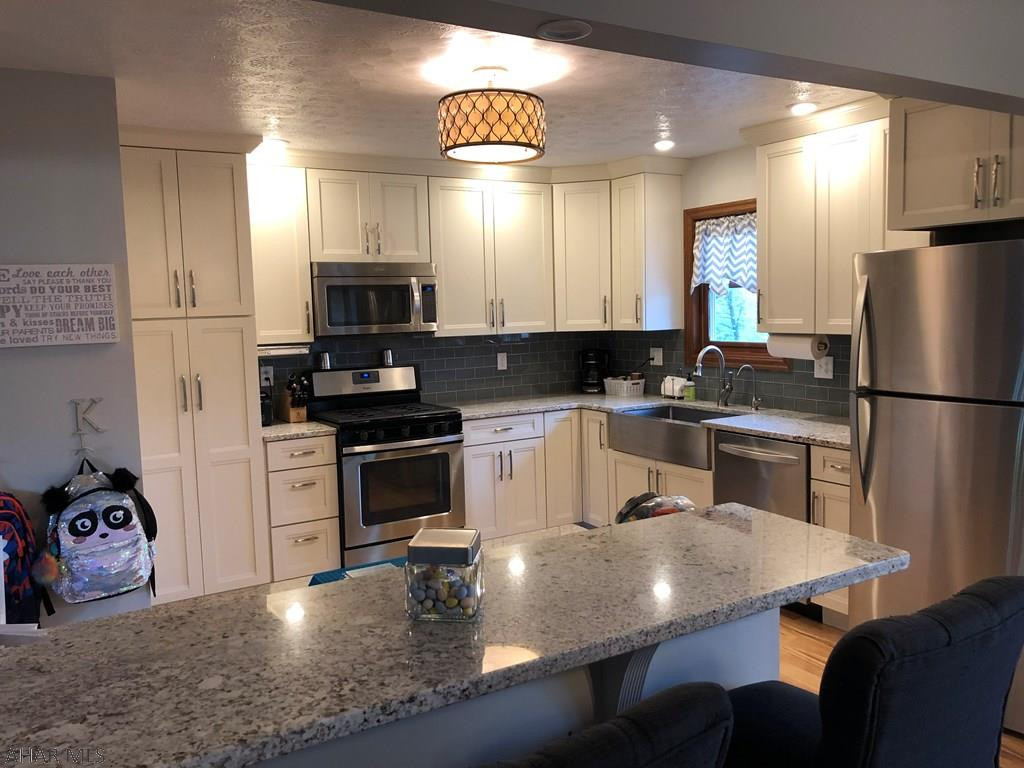 Rolling Hills - Residential