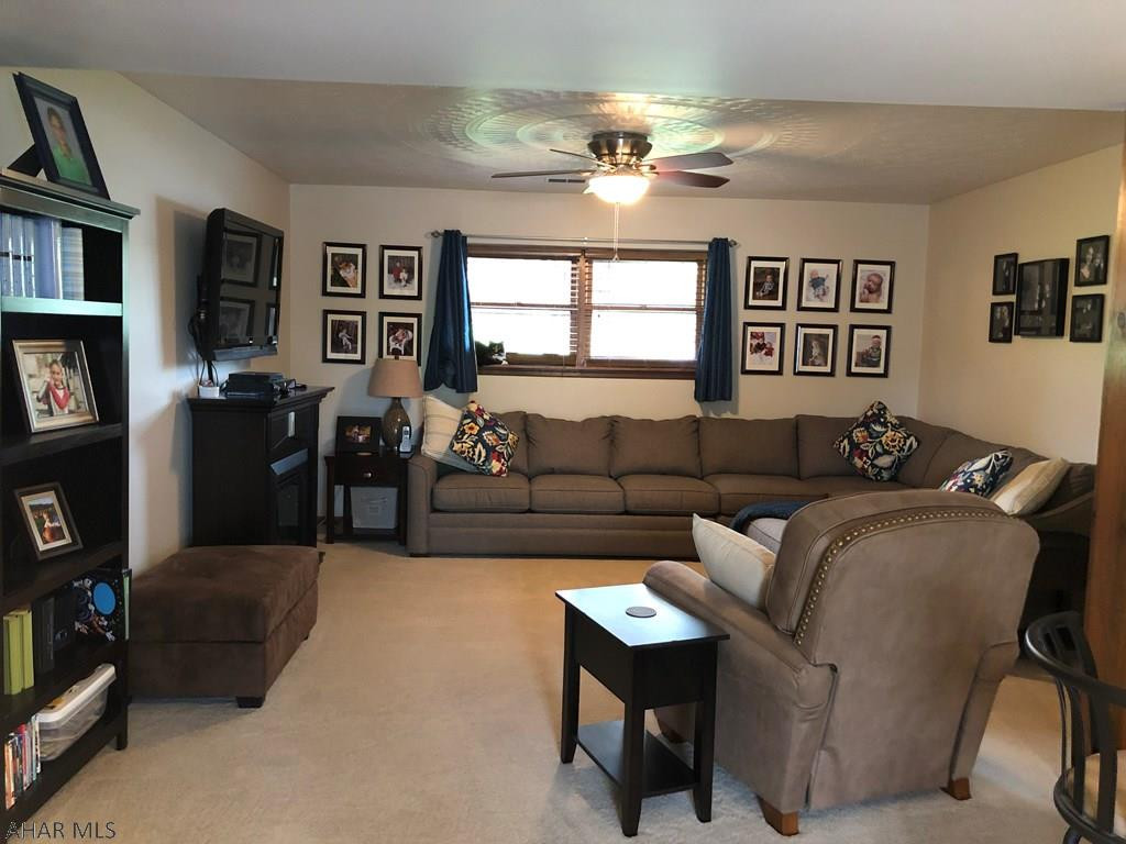 Rolling Hills - Residential