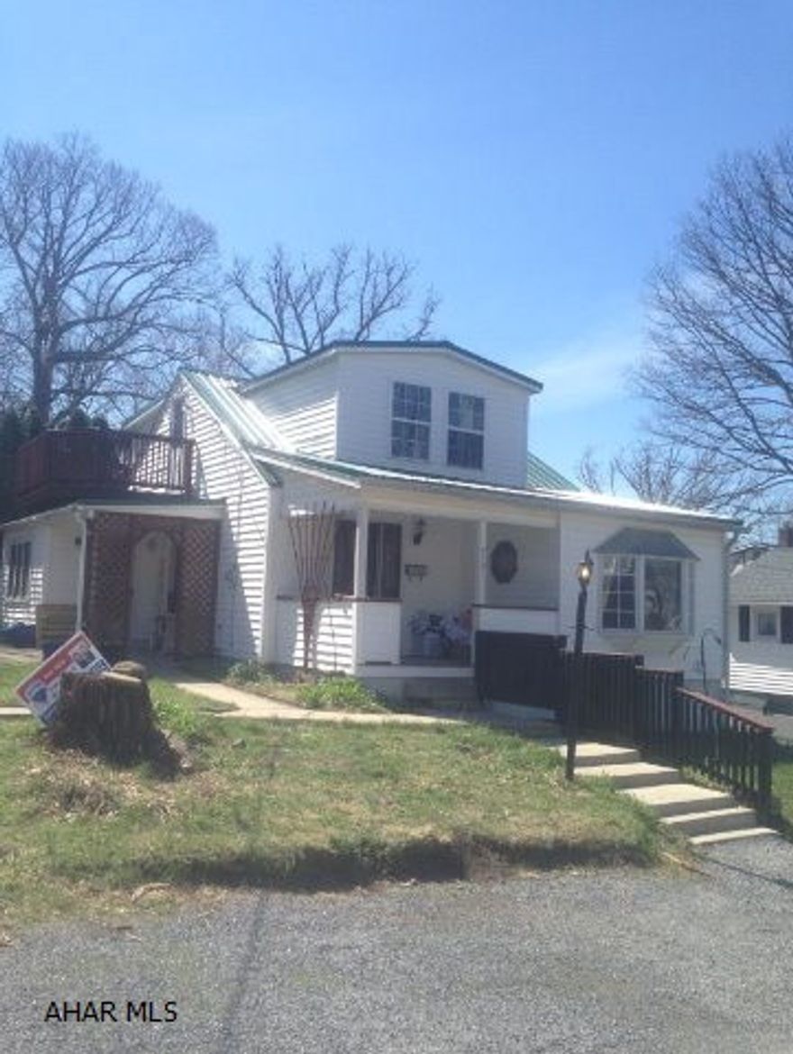 Adorable 3 bedroom home in Lakemont. Sitting on a cute and easily maintainable lot, this home has 1 1/2 baths, tons of character, strong bones, and updated mechanics! You can see the fireworks from the park and the Curve from the 2nd floor balcony. Open, spacious, bright and cheery. Low taxes include a $133.87 homestead credit. Bonus room off kitchen that has endless possibilities! Take a peek today. Home Warranty Included!