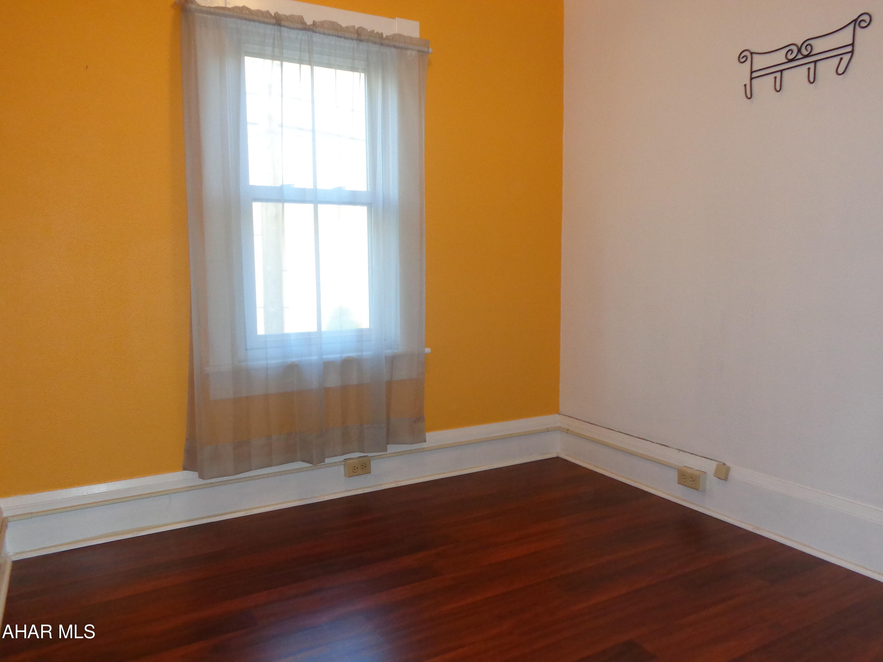 Juniata - Residential